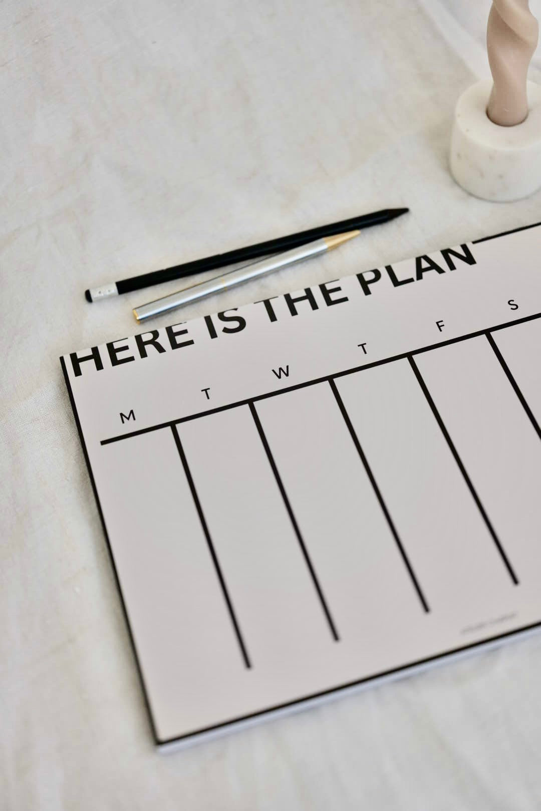 HERE IS THE PLAN-WOCHENPLANER